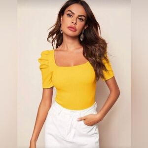 Women’s Yellow Puff Sleeve Top Size M